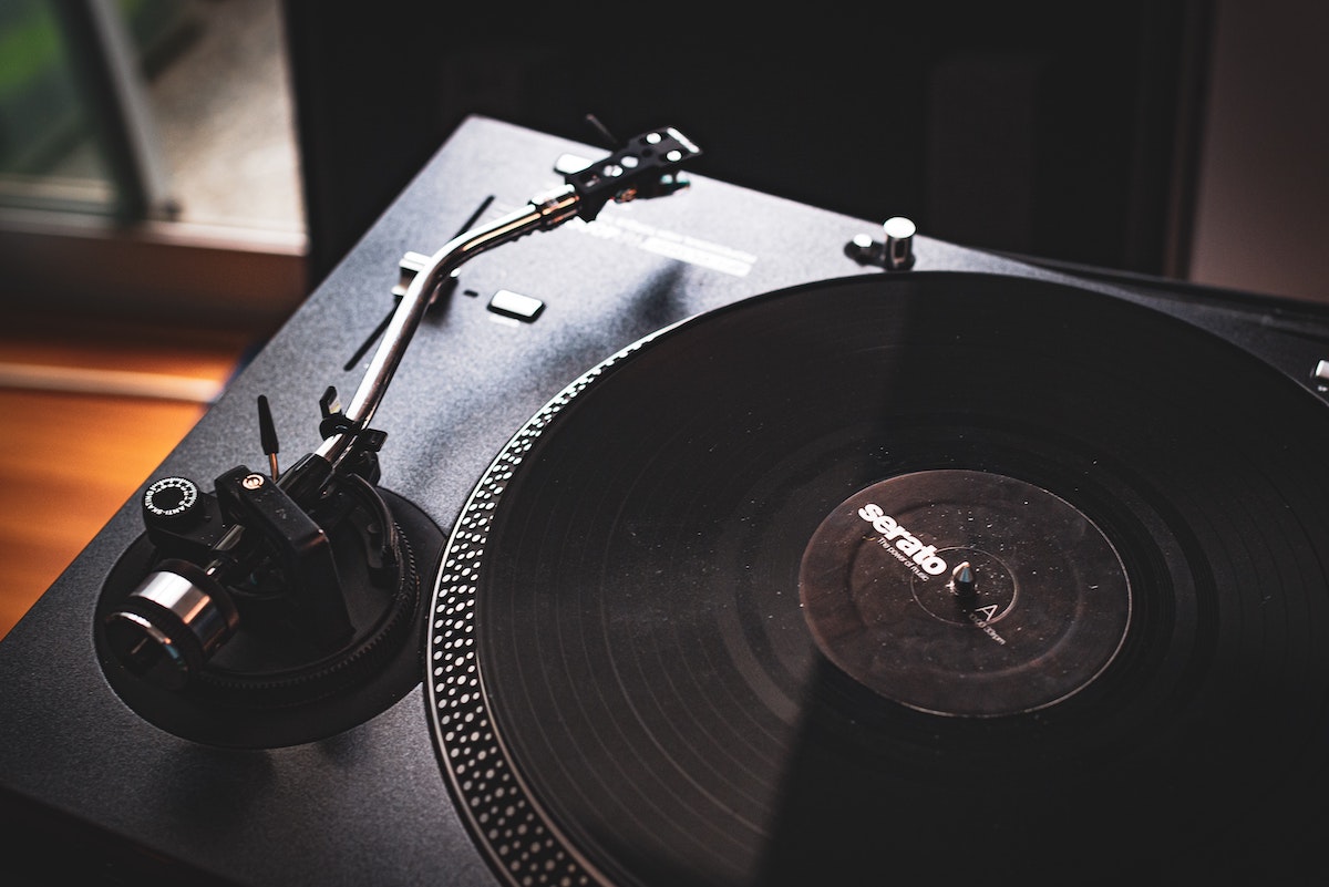 what is a turntable and its benefits